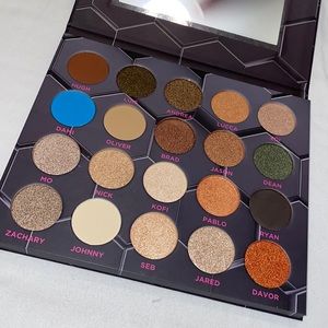 Barbarella eyeshadow palette